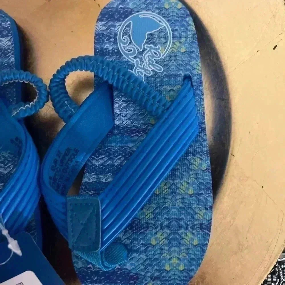 REEL LEGENDS TODDLER SIZE 8 FLIP FLOPS NWT - Picture 2 of 7